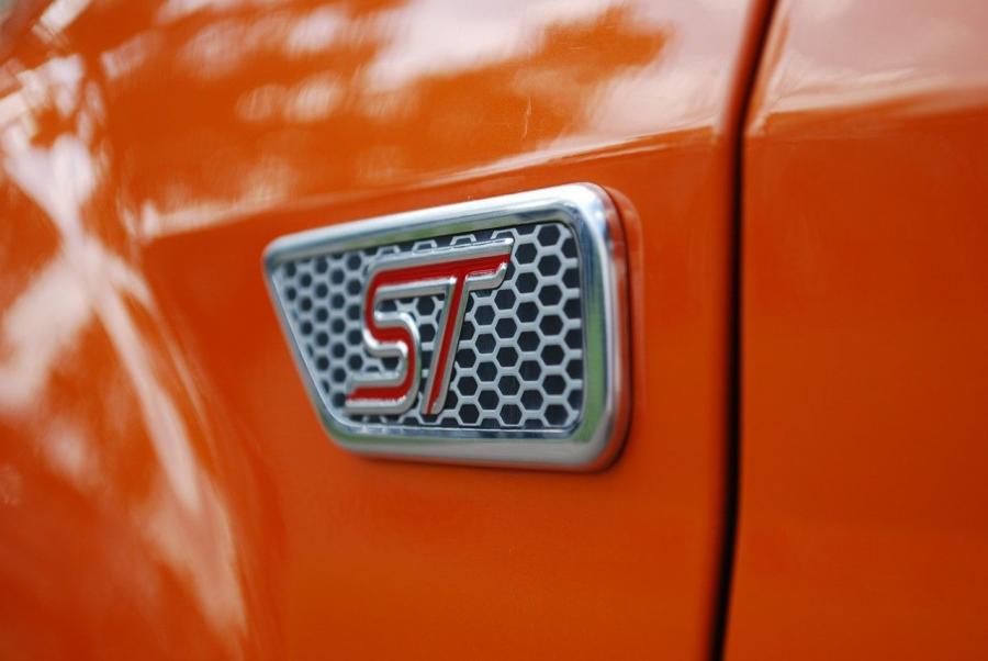  Ford Focus ST 2008 года  (фото 36 из 48)